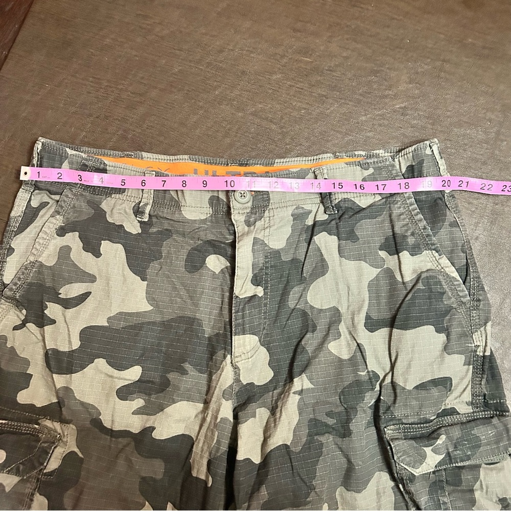 Urban Pipeline Green Camouflage Cargo Shorts - Picture 5 of 8
